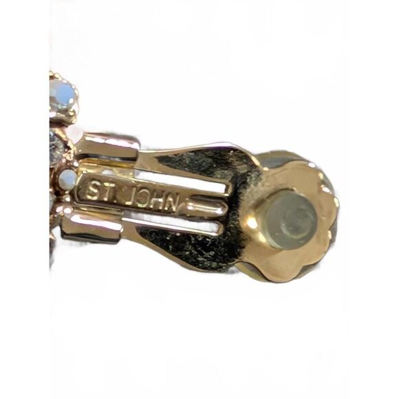 St. John Vintage Elegant Gold Tone Clip-On Rhinestone Earrings Rhinestones - Picture 5 of 9